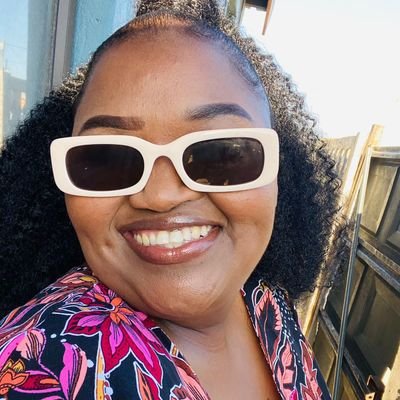 miko_zintle's profile picture. Look at yourself and say "I am the most beautiful woman in the world" 😍🌹❤