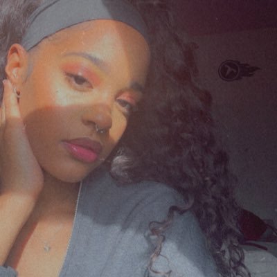 zyairaasii's profile picture. I like pretty things, pretty women & fly sh*t. Taurus ♉️ 👩🏽‍❤️‍💋‍👩🏽💕