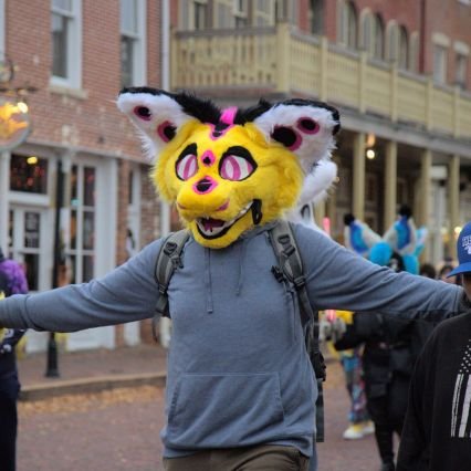 my sona species is a ampwave I live in Missouri and also a photographer 🌄 
(Anti,zoo,Map,pedo) https://adrianlineback.carrd
!!!!DO NOT ADVERTISE IN MY DMS!!!!