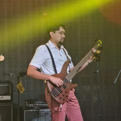 SndNgrha's profile picture. Sociable yet Solitary