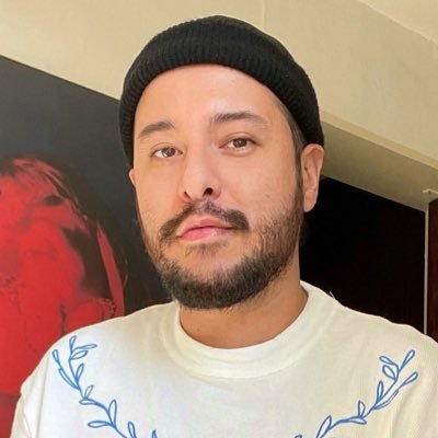 pickledpeachesz's profile picture. 🧃🐶Hago zapatos para pagar las cuentas.