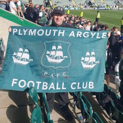 Massive Plymouth Argyle Supporter. 20th Season following the Mighty Plymouth Argyle. #WeAreArgyle Following all #pafc Fans Back. 125 Founder Member 🇳🇬⚽️🇳🇬