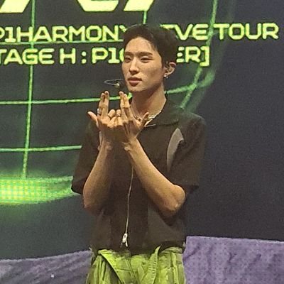 Skwai_07's profile picture. Multifan kpop fr 🇨🇵
insta trade: @snowhwaa
🅰︎𝙏E͜͡E̸𝐙