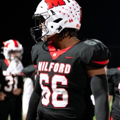 6’1 240 lbs d lineman for milford high school🦅🏈 class of 2025 Number (513-623-9135)