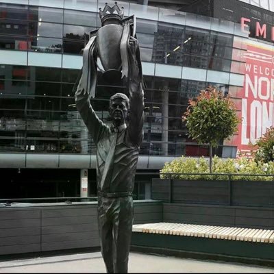 OlushadeS's profile picture. 