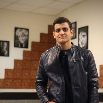 ParsaHooshmand's profile picture. فاقد بند ٫پ٫
برنامه نویس ربات‌های آخرالزمان🚷
مواردمورد نیاز برای زندگی= قهوه + آهنگ + تکنولوژی

ENFP