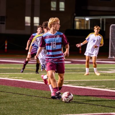 De Smet ‘25/3.8 GPA/De Smet Varsity Soccer/Slsg 07 ecnl/ ST,LW,RW