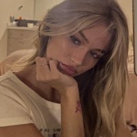 faith(@louvrenxo) 's Twitter Profile Photo