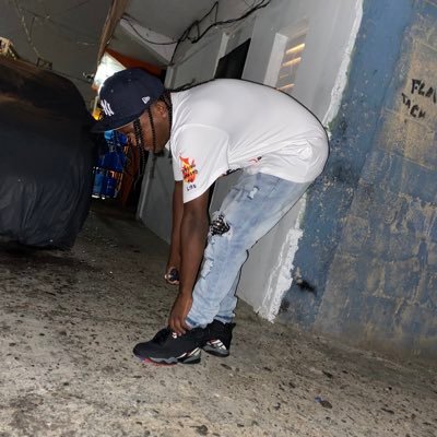 TaverazWag21180's profile picture. 