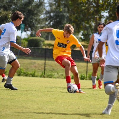 6’0 153 lbs/ Position: Cam, cm Club(FL): Chargers MLS next u17 #39 / previous club (MI): (Nationals boys academy: all conference team 22-23) gpa4.3 PHUHS2025