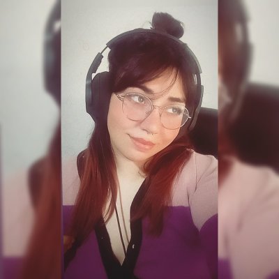 Holi, soy Flopiloops,aquí comienza mi intento de streamer, haciendo lo que me gusta que es charlar y jugar, quieren hacer este viaje junto a mi ?link en bio ✿