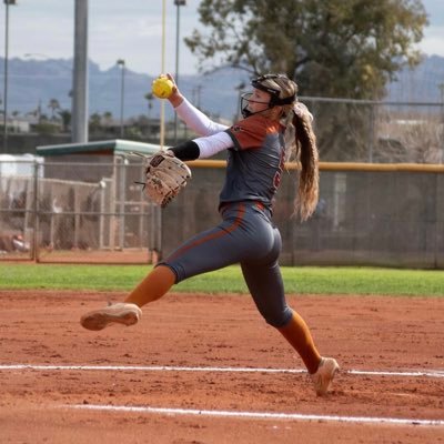 2024 UNCOMMITTED AZ Hotshots Delsante/Carroll 18u | P/OF 5’7” NCAA ID: 2209678323 addieraeg@yahoo.com —- https://t.co/H3LwnLl9LZ