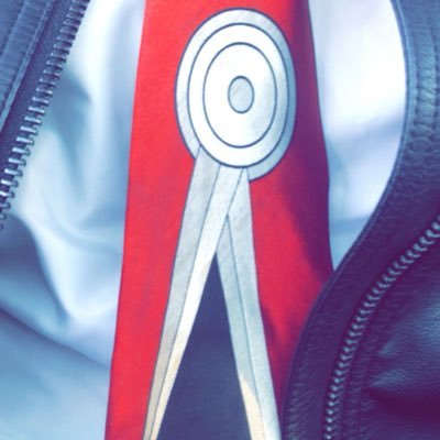 FigueroaCarlo_'s profile picture. crow with knife , do you understand ?