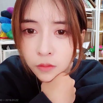 yxinshng586050's profile picture. 