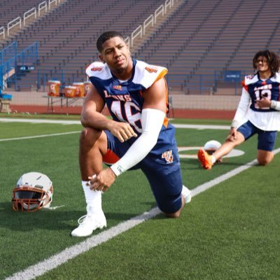 FB/TE/LS at Langston University ~ Starting Freshman | 6’0 | 215 lbs | 3.7 GPA