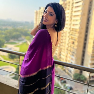 News Anchor @indiatvnews UK-JK-Noida #yogaenthusiast #faujiwife   