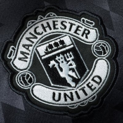 💯 manc mostonian now living in Dubai #mufc fan but will connect with any football fans follow me I’ll follow straight back.