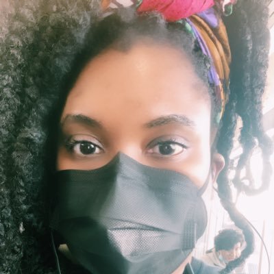 black feminist AF. television writer. smart ass. over-educated. vaguely ratchet. sassy introvert. nap and dog lover. I was LITERALLY the only black employee. 😑