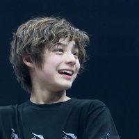 oneofakind (@clover062627) 's Twitter Profile