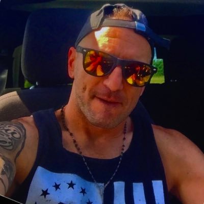 Sal_Vatore23's profile picture. Gemini minded 📸 ohboy23223