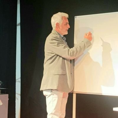 COACH VIDA EN POSITIVO. Extécnico de Fútbol Base. Enamorado del #futbol y la #formacion. #betico e imperfecto.