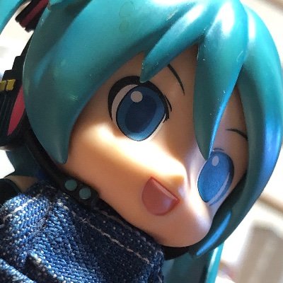 ぷに絵描きです。 みす:https://t.co/4vUI7laQPX 渋:https://t.co/NyfqAY3OTv お題箱:https://t.co/yJEFVNVU6U 必殺技は天安門破裂拳