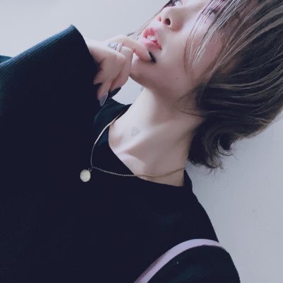 白ヘビの人🐍/KakeraPlants(カケラプランツ)/#白蛇アクセサリー/#アクセサリーは魔法/https://t.co/hVxGU4iOko
