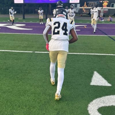 Liberty County Highschool | C/O 2027| 3.7 GPA | Pos:CB| Ht: 5’8| Wt: 143 |nykiemezell24@gmail.com| NCAA ID#2401207546