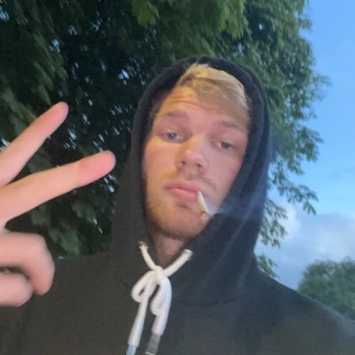 Prilla_2k's profile picture. 