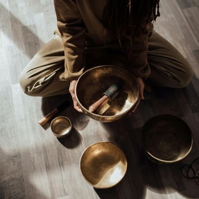 letsheal_now's profile picture. 😊