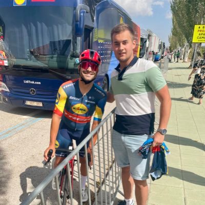 Atlético de corazón y orgulloso de mi país, España. 🇪🇸 🔴⚪️