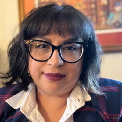 Director of Mission and Partnerships @CommonwealMag. Chicana ✊🏽 Guadalupana 🌹