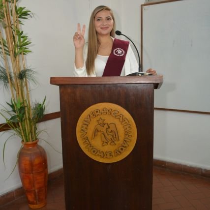 Politóloga -
Lic. en Ciencias Políticas - UNSTA 🎓. Mamá de Martina, Francisco y Lola ❤️ Militante peronista ✌️✌️