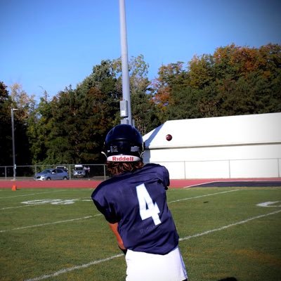 Depew highschool ‘27 Qb/Fs - 3.8 GPA - 5’10 - 140 Football🏈 Basketball 🏀 Lacrosse🥍 Koleszratter@gmail.com