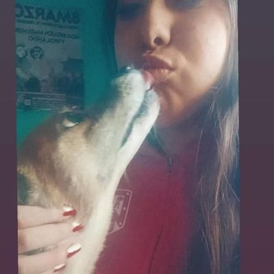 Elena 24 añitos ATM S14 K6 C10 O13 JM2 G7 S8  SOCIALISTA REPUBLICANA FEMINISTA ANIMALISTA ❤️💜💛Herka siempre juntas Abuela tu me das la vida♡
IG: miss_atletica