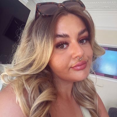 paris_collett's profile picture. 