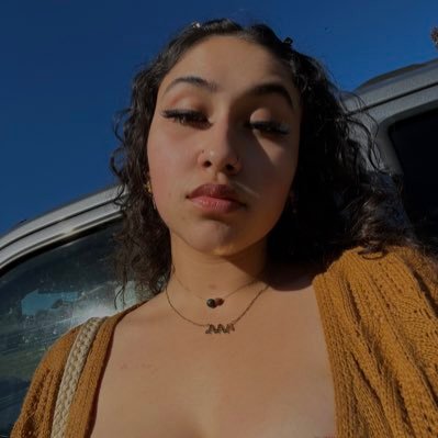 4 4 4    ♒︎