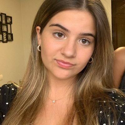 _isa_carreira's profile picture. 555