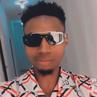 Yourbooofficial's profile picture. 