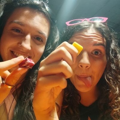 laiaaroyo's profile picture. si es pogués posaria un sticker