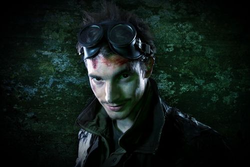 VisiteurDuFutur's profile picture. Voilà c'qui s'est passé : je me suis inscrit sur Twitter! [non officiel]