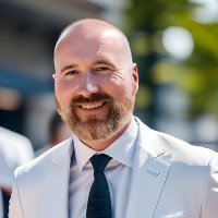 David Laing | A New Laundromat Owner's Journey (@tracking_david) 's Twitter Profile