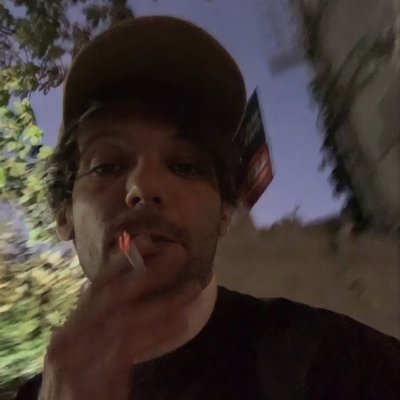 fan account 4 louis e seios masculinos