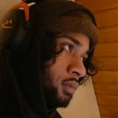 MilkaFox's profile picture. Droit Euro