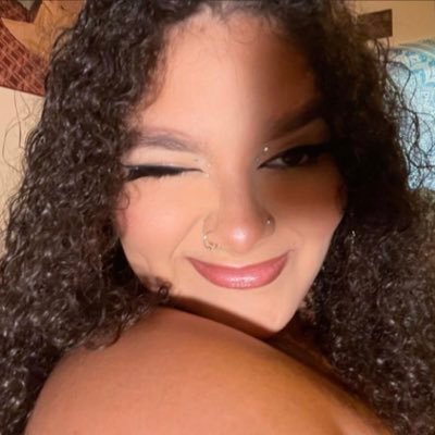Content creator 🌶️ DM’S OPEN 🥰 DONT WASTE MY TIME!! 🏳️🌈Bi🥰