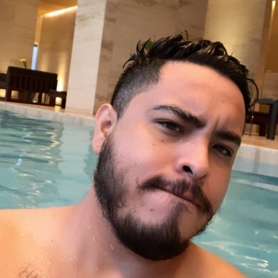 journeyofhector's profile picture. Vivir la vida como una gran aventura, el placer de una vida grande y con sentido.