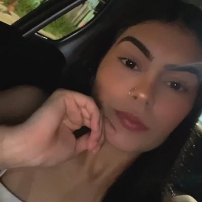 𝑔𝑢𝑎𝑟𝑑𝑎-𝑚𝑒 𝑠𝑒𝑛ℎ𝑜𝑟, 𝑐𝑜𝑚𝑜 𝑎 𝑚𝑒𝑛𝑖𝑛𝑎 𝑑𝑜𝑠 𝑡𝑒𝑢𝑠 𝑜𝑙ℎ𝑜𝑠.