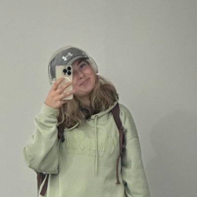 cwbylikehaley's profile picture. swiftie | penn state grad | pr in nyc