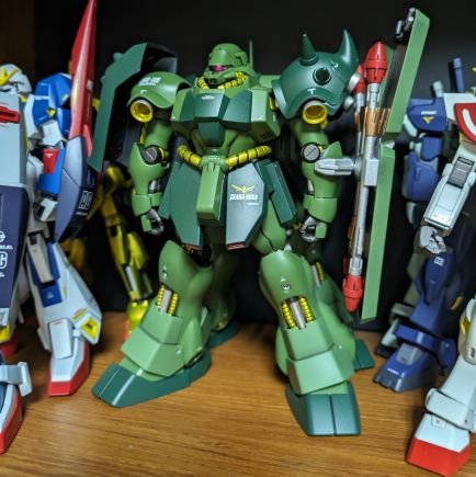 ガンプラ専用アカウント。皆さまの素敵な作品を参考にして、日々趣味のガンプラ製作を楽しんでいます(๑˃̵ᴗ˂̵)。基本的に合わせ目消し、エアブラシ全塗装、メタルパーツ＆デカール仕上げ。よろしければフォローお願いします(๑˃̵ᴗ˂̵)