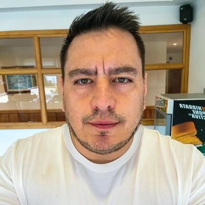 SantiagoBl68222's profile picture. 